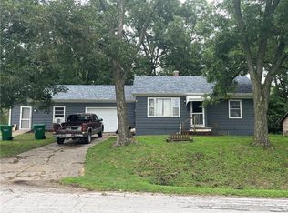 417 S Main St, Butler, MO 64730