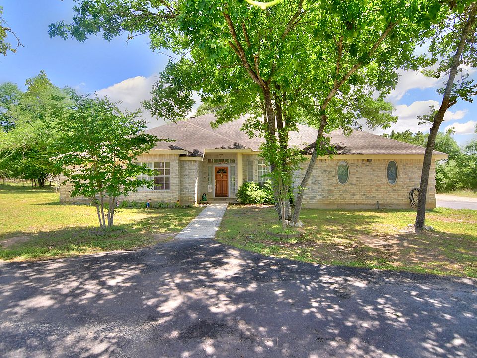 1st image of 139 Willow Creek Dr