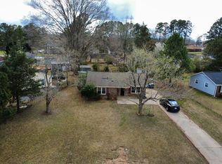 302 Omega Rd, Durham, NC 27712
