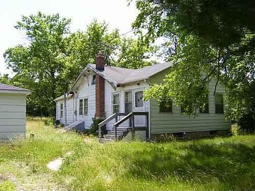 1st image of 8309 W Hill Ave