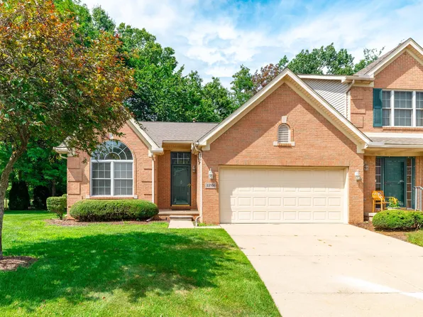 23706 W Lake Cir #36, Brownstown, MI 48183