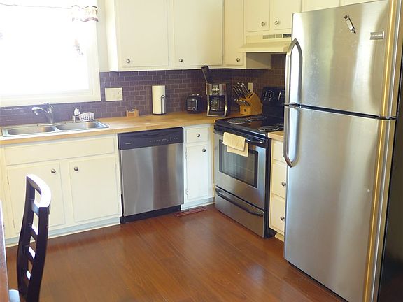 3rd image of 65 Shiloh Ct