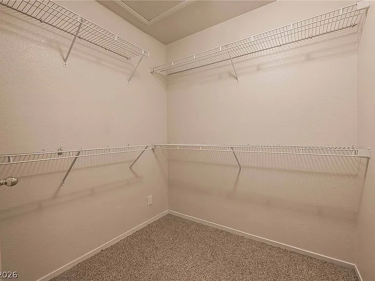 2815 Dawn Crossing Dr — Photo 14