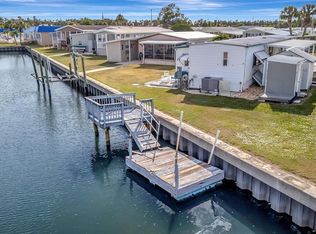 107 E Saint Johns Way, Apollo Beach, FL 33572