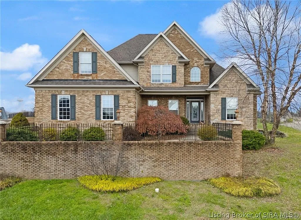 5 bed, 3.5 bath, 3149 sqft, $3,100 — Photo 1