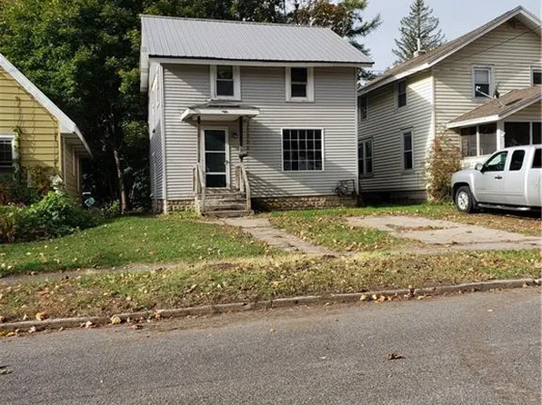 418 S 5th St, Fulton, NY 13069