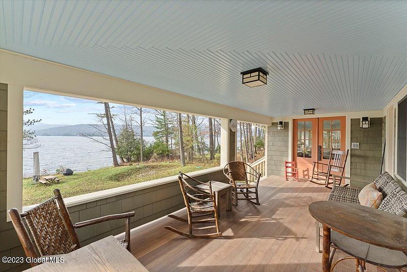 5th image of 3029 N Lake George Way