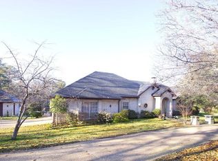 3033 Ridgetop Rd, Tyler, TX 75703