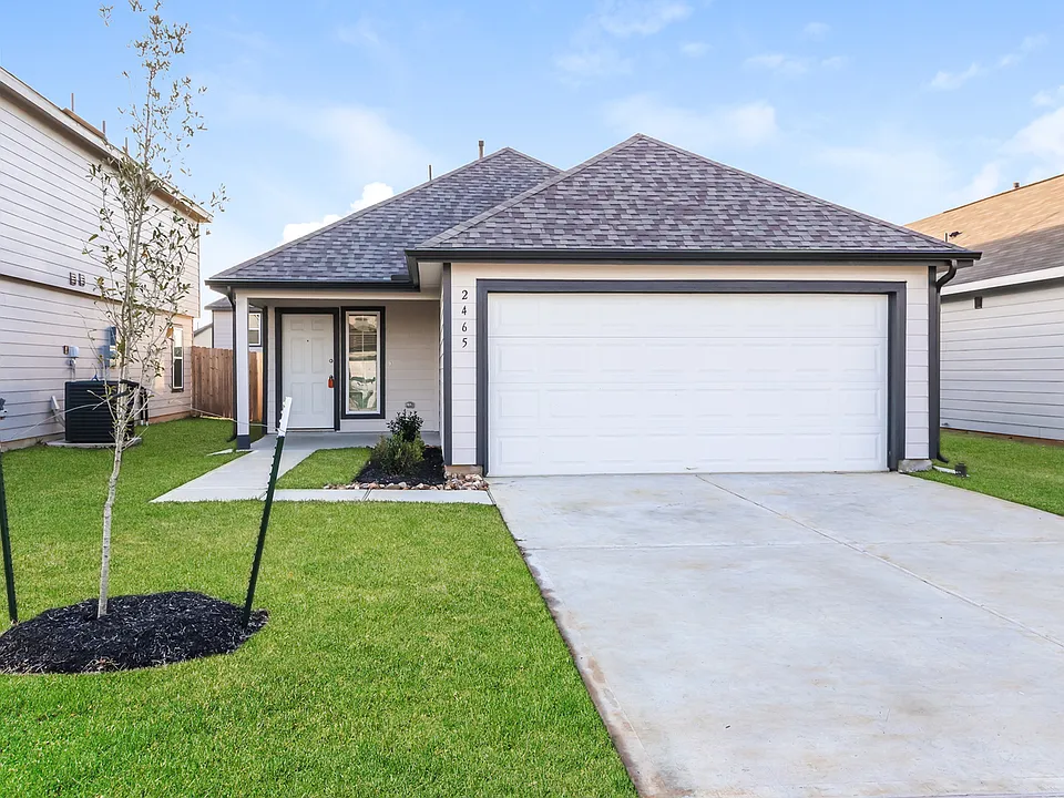 2465 Carp Dr