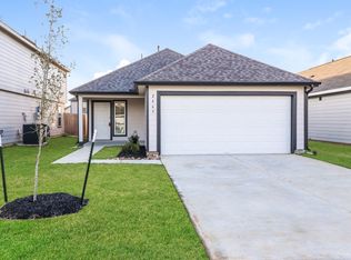 2465 Carp Dr, Conroe, TX 77384