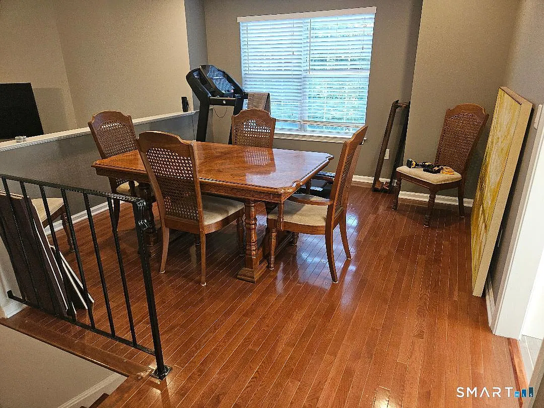 2390 State St — Photo 4