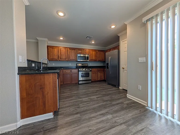 10308 Faustine Ave — Photo 8