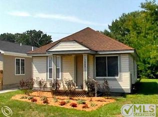 19909 Seminole St, Redford, MI 48240