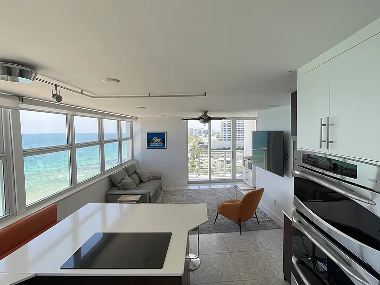 209 N Fort Lauderdale Beach Blvd #12 — Photo 10
