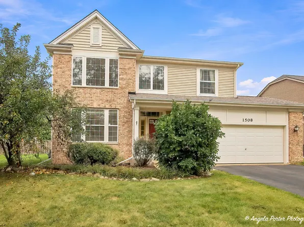 1508 Summerhill Ln, Cary, IL 60013