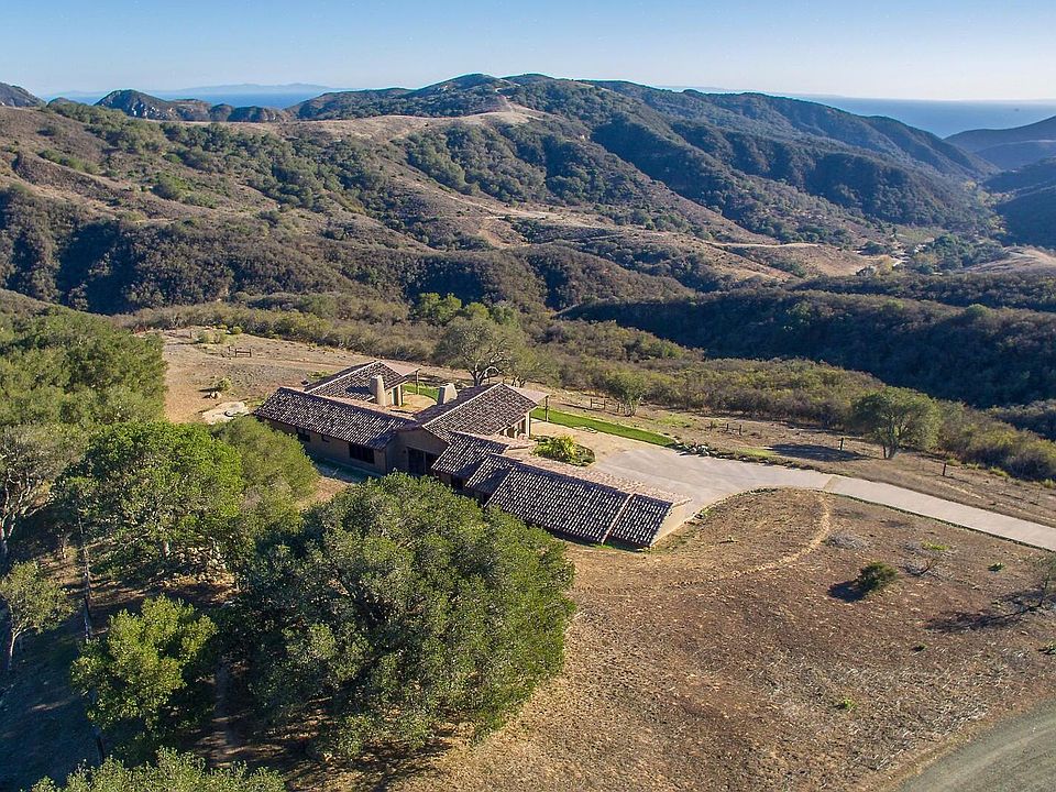 2nd image of 134 Hollister Ranch Rd