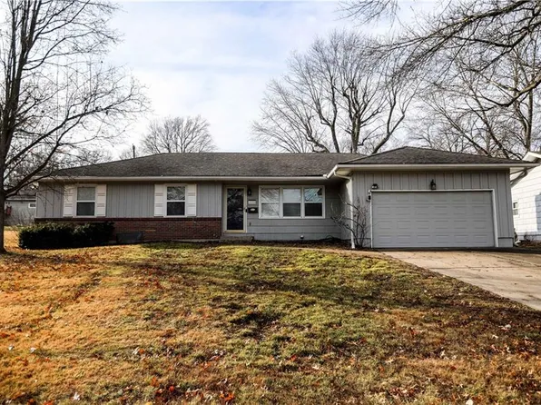 10200 Tracy Ave, Kansas City, MO 64131