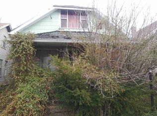 13526 Anglin St, Hamtramck, MI 48212