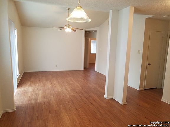 3rd image of 5307 Ashbury Dr