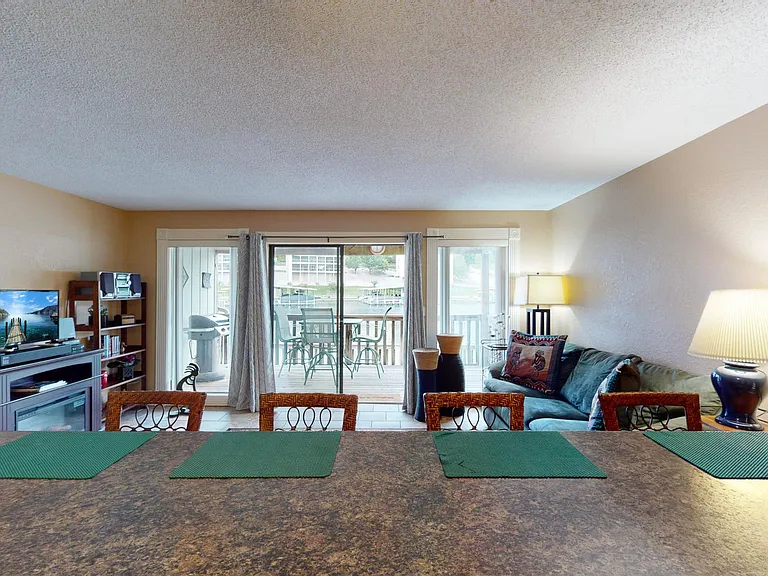 103 Southwood Shores Pl #1C — Photo 15