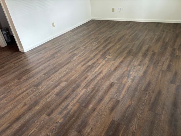 105 Linden Ave #105