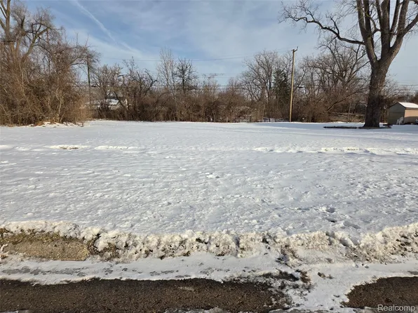 3607 Harrison St, Inkster, MI 48141