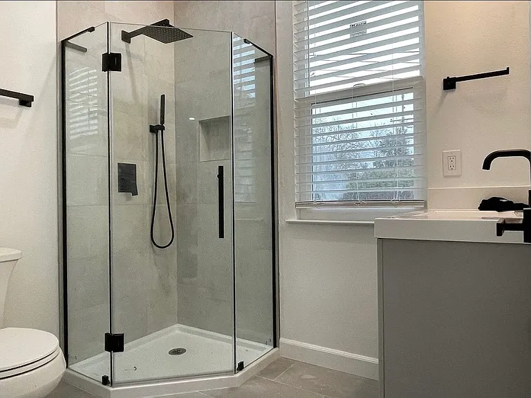 2409 Cory Ave #B — Photo 9