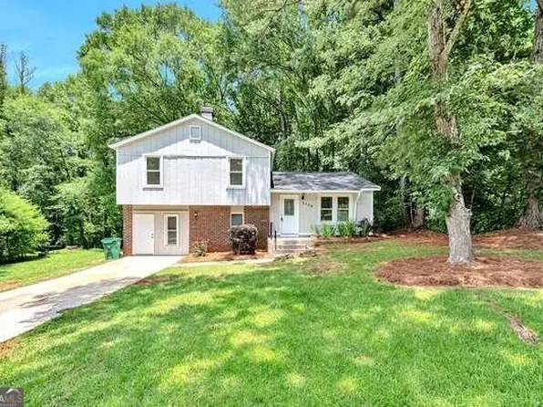 5108 Galbraith Cir, Stone Mountain, GA 30088