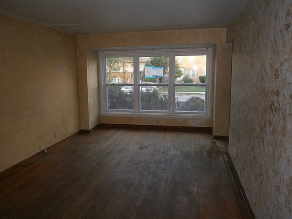 4th image of 7149 S Kedzie Ave