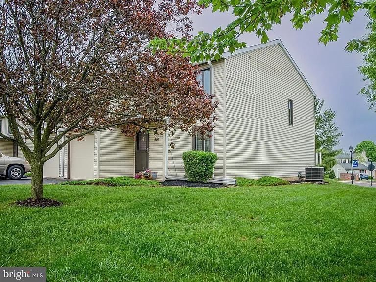 1001 Winfield Ct — Photo 52