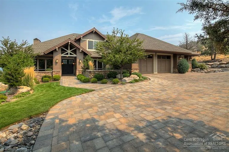 10625 Rockside Ct photo 1