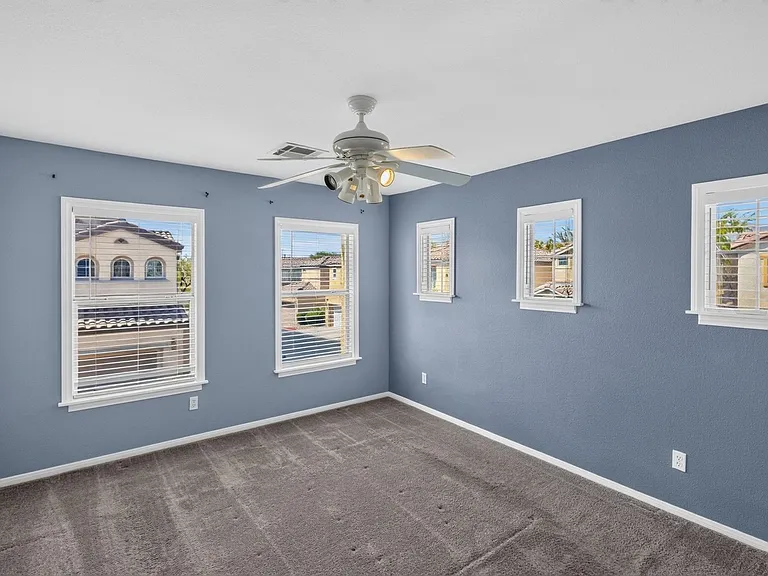 8528 Myrsine Ct — Photo 28
