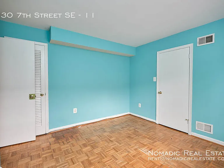 730 7th St SE #11 — Photo 11
