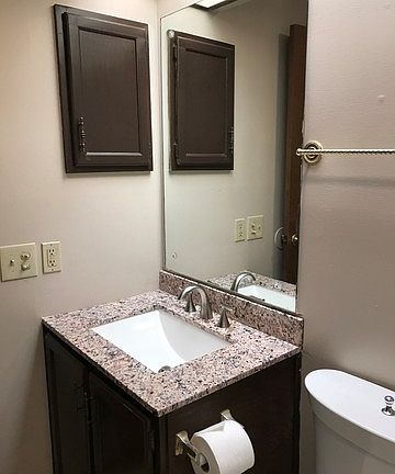 4th image of 9206 Valley Dale St
