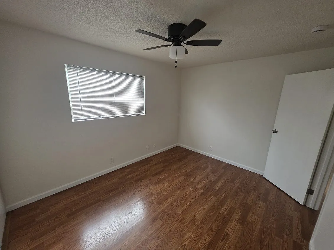 2 bed, 970 sqft, $2,500 — Photo 1