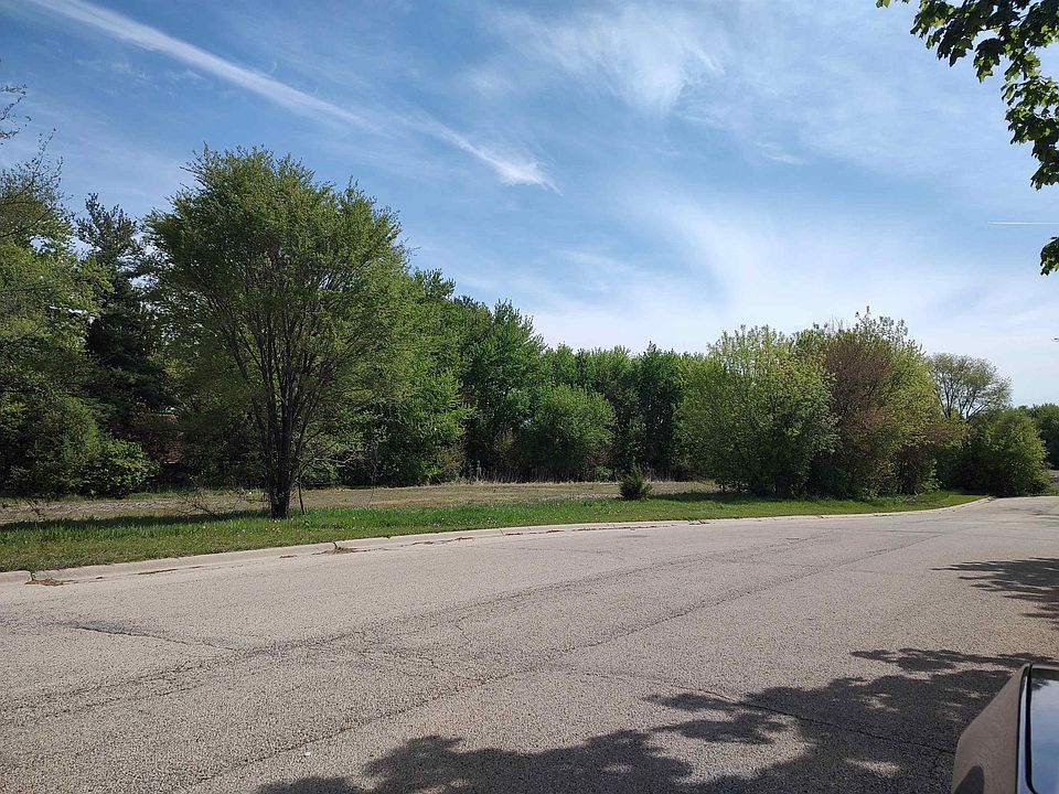 1st image of 3 E Britnie Dr