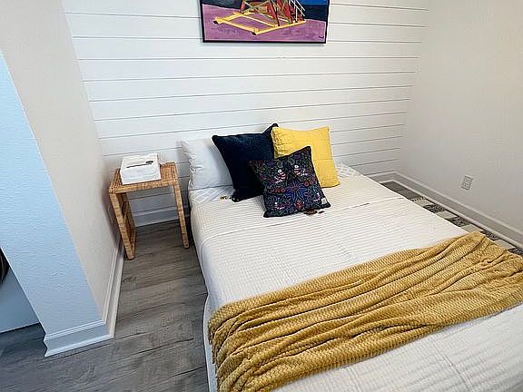 5th image of 1119 Periwinkle Way #101