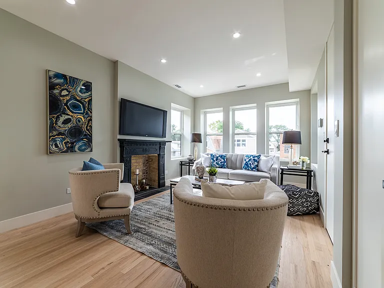 4730 W Grace St — Photo 5