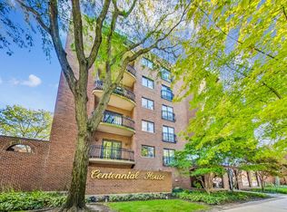 7575 Lake St APT 2C, River Forest, IL 60305