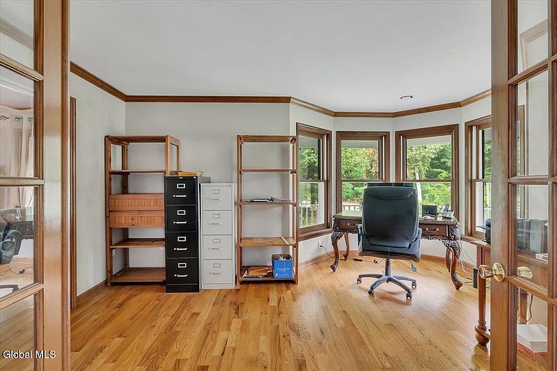 5th image of 15 Cheviot Court