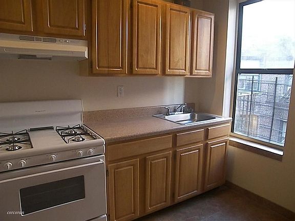 2nd image of 2735 Sedgwick Ave APT 4A