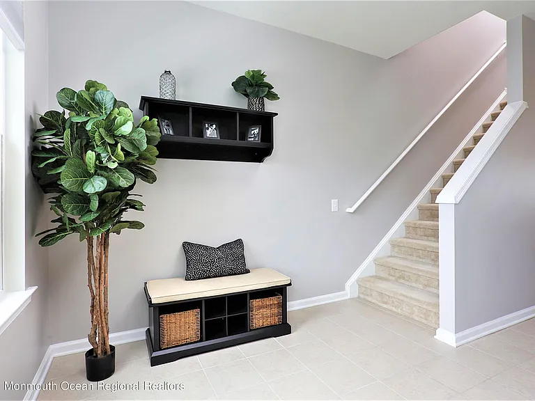 137 Beacon Ln #605 — Photo 11