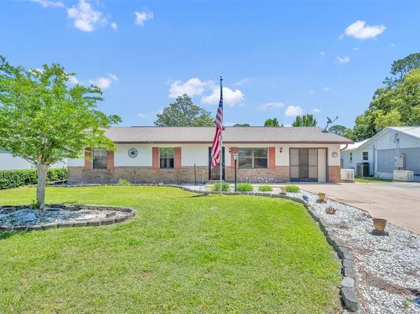 221 Grande Vista St, Debary, FL 32713