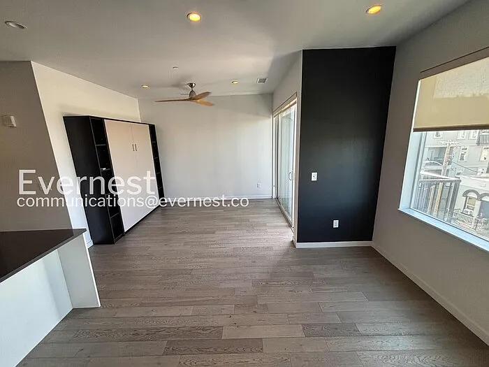 1300 N Ogden St #401 — Photo 6