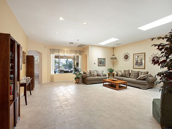 4th image of 8256 S Bluff Springs Ct