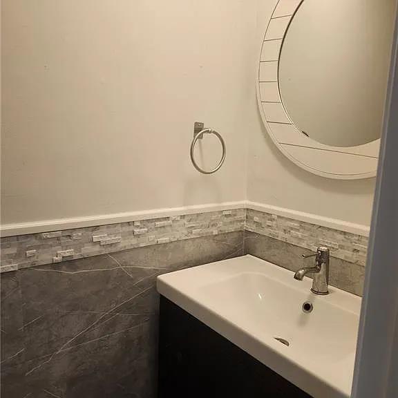 701 Basnight Ct — Photo 8