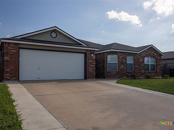 2nd image of 207 McFaddan Ln