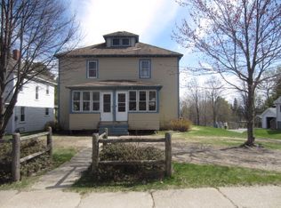 105 Smith St, Saranac, NY 12981