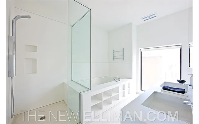 Sold by Douglas Elliman | media 22