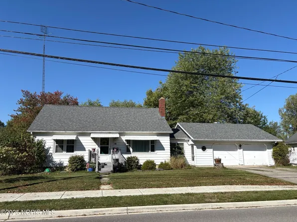 850 Karnes Ave, Defiance, OH 43512